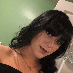 Meet your Posher, Makenzie